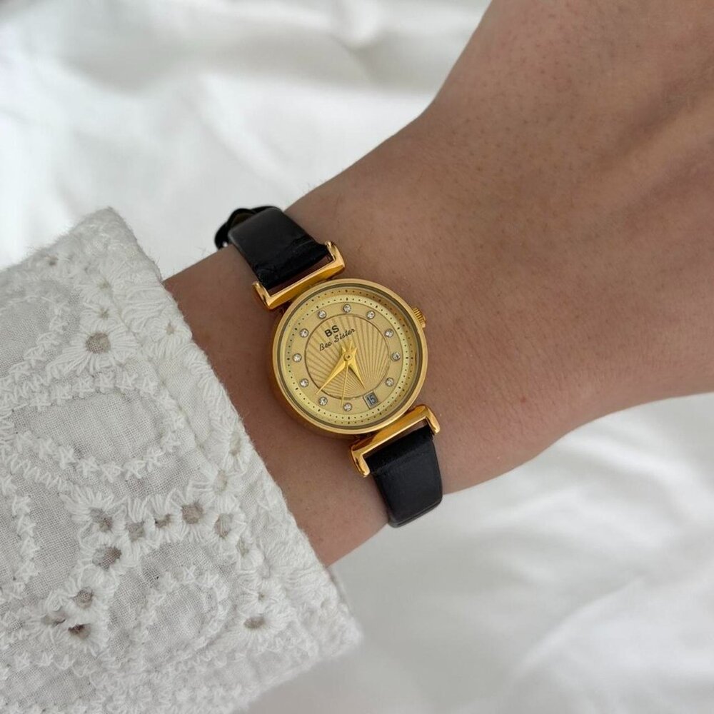 Sku 0486 vintage vibe retro mini watch‎ gold black leather strap + in a gift bag